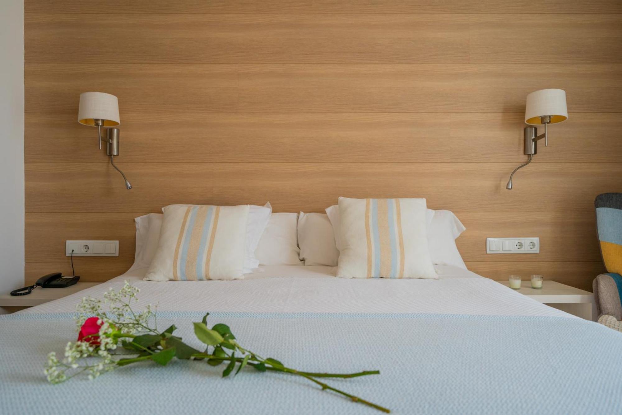 Hostal Menurka Ciutadella  Εξωτερικό φωτογραφία